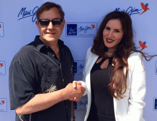 Maui-Jim.Donna-Power-and-Hans-Jürgen-Penzek