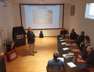 reunion-comercial-clic