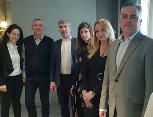 Equipo Kering eyewear