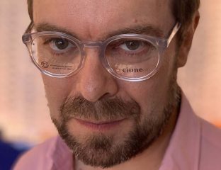 Javier Sierra_gafas Cione