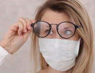 Mujer-con-gafas-y-mascarilla